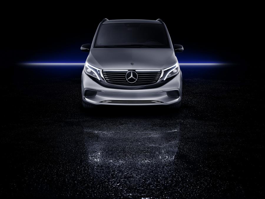  Mercedes-Benz Concept EQV (W447) 2019 года  (фото 4 из 31)
